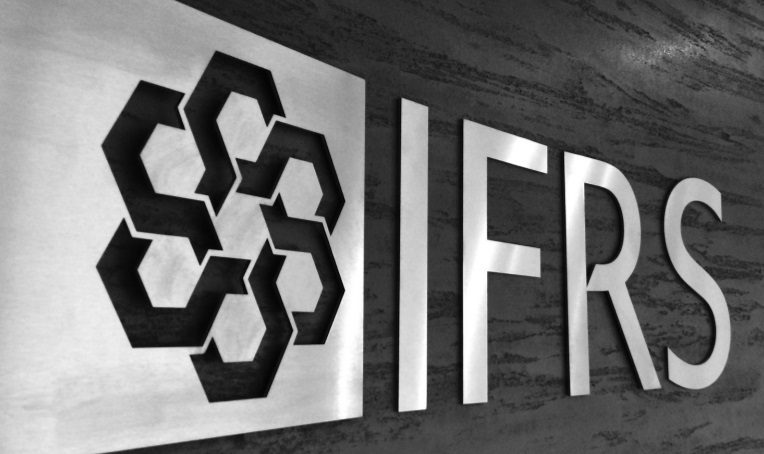 IFRS-là-gì.jpeg